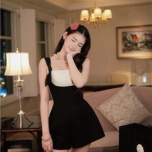 & Other Stories Black High Waist Women's Shorts